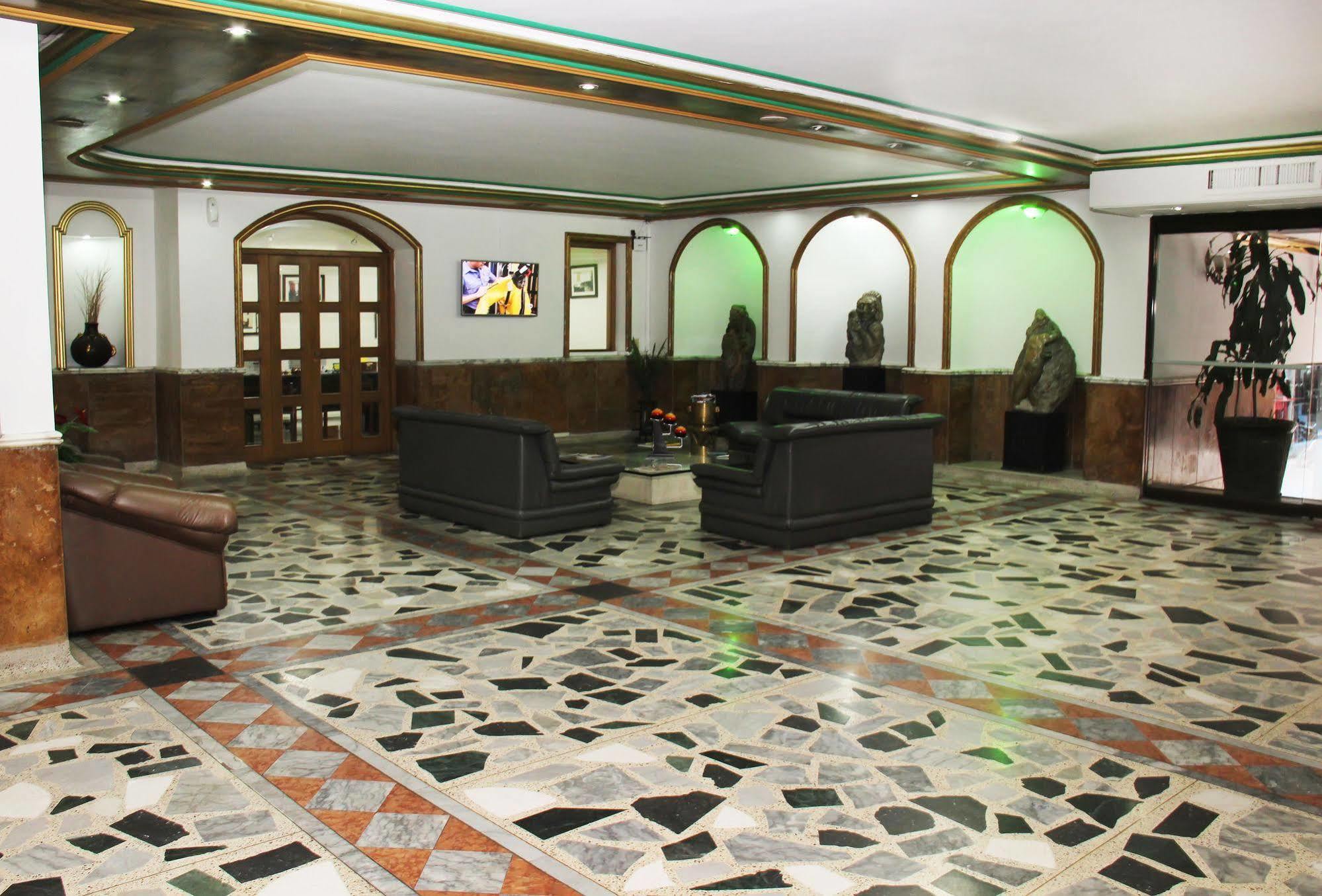 Ayenda 1235 Botero Hotel Medellín Kültér fotó