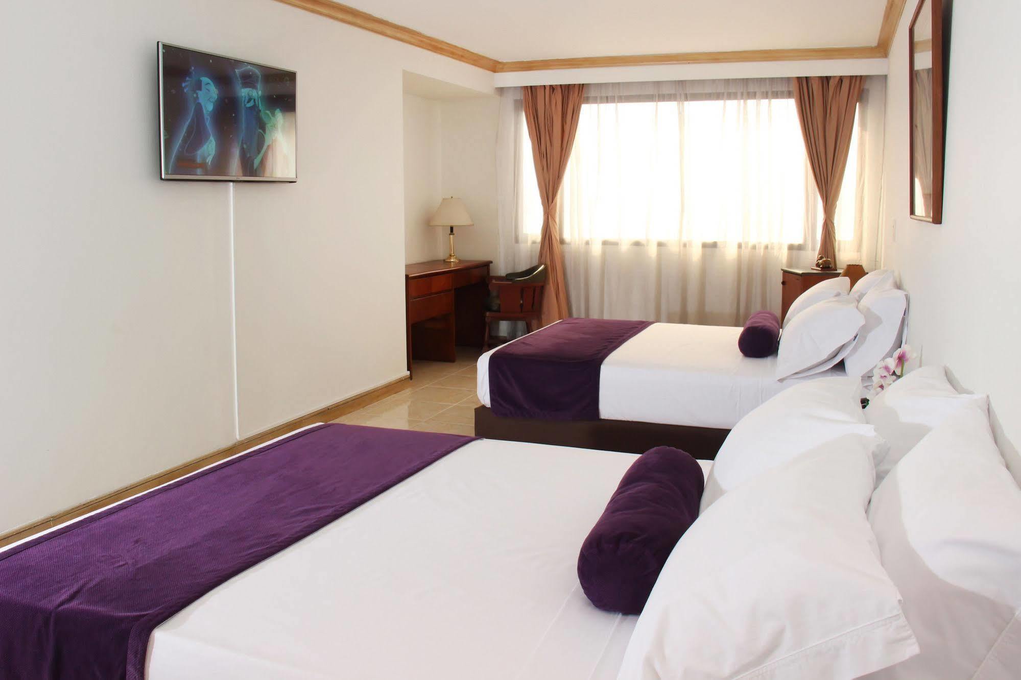 Ayenda 1235 Botero Hotel Medellín Kültér fotó