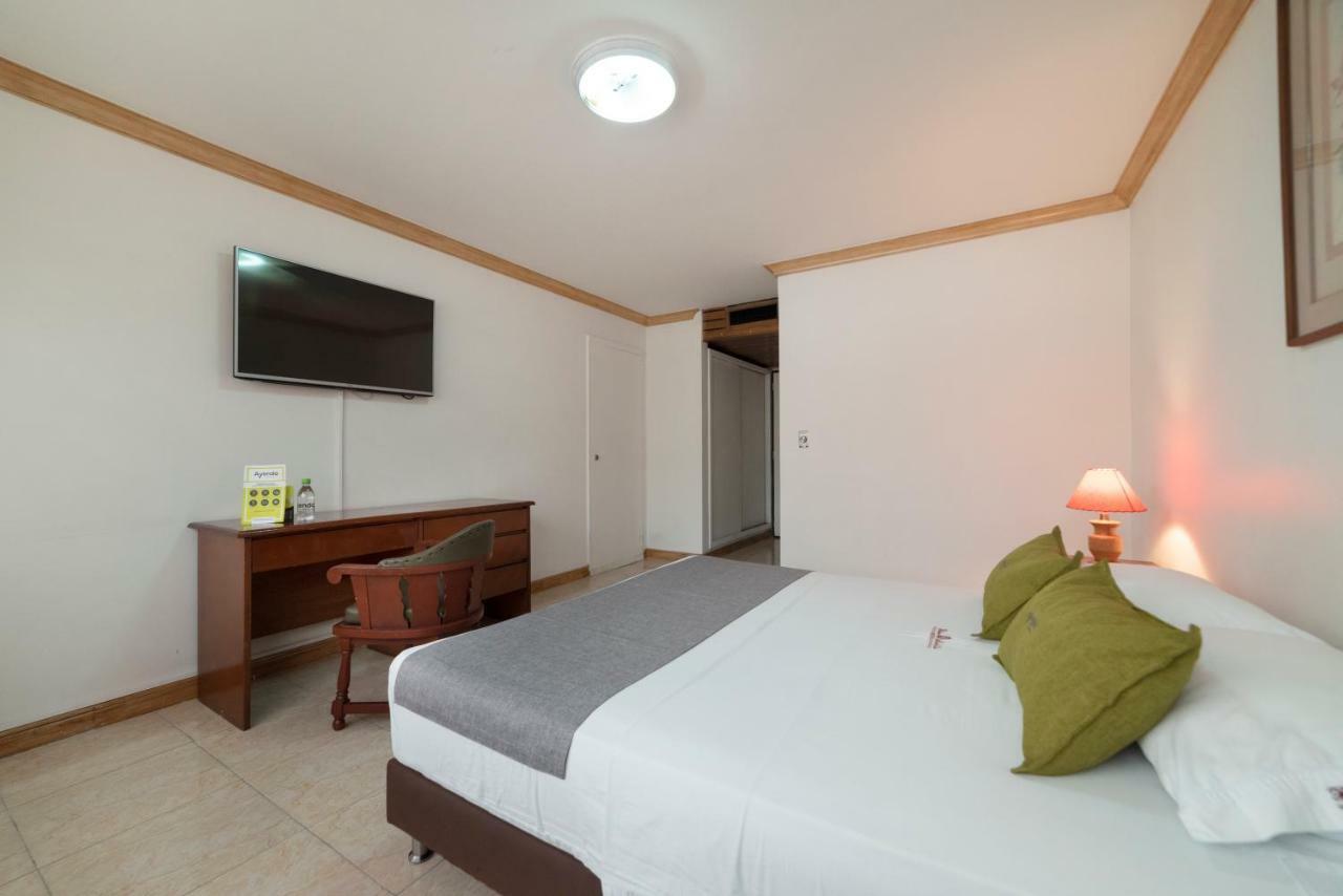 Ayenda 1235 Botero Hotel Medellín Kültér fotó
